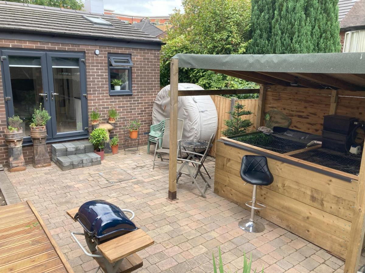 Beautiful Detached Private Annex In Great Location Appartement Manchester Buitenkant foto